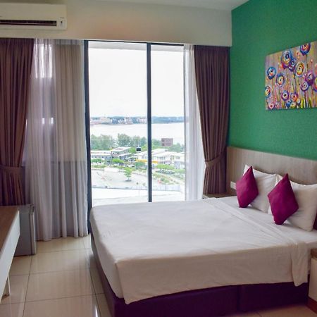 D'Wharf Hotel & Serviced Residence Port Dickson Exterior foto