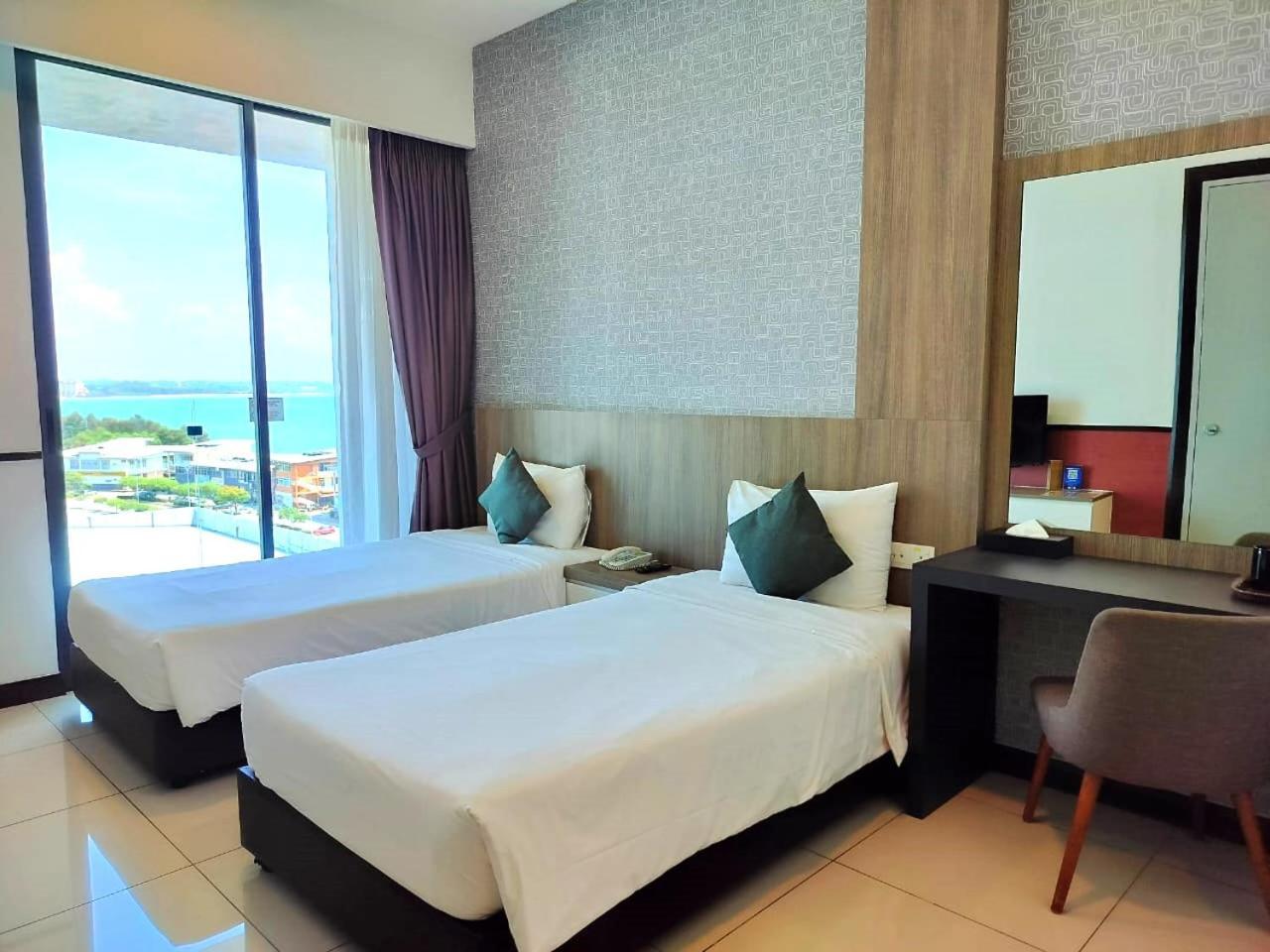 D'Wharf Hotel & Serviced Residence Port Dickson Exterior foto