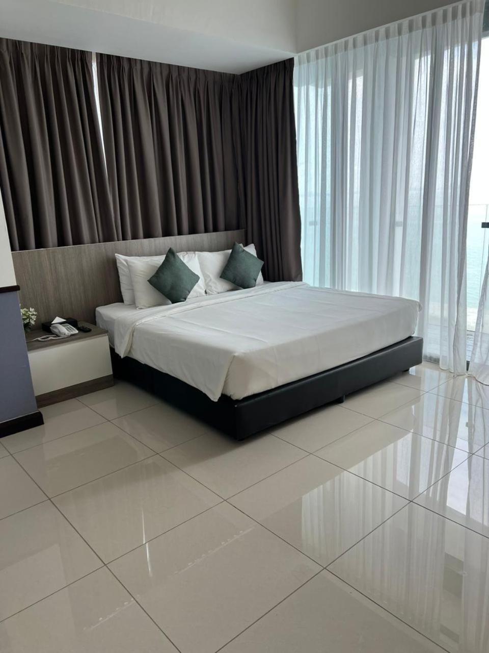 D'Wharf Hotel & Serviced Residence Port Dickson Exterior foto