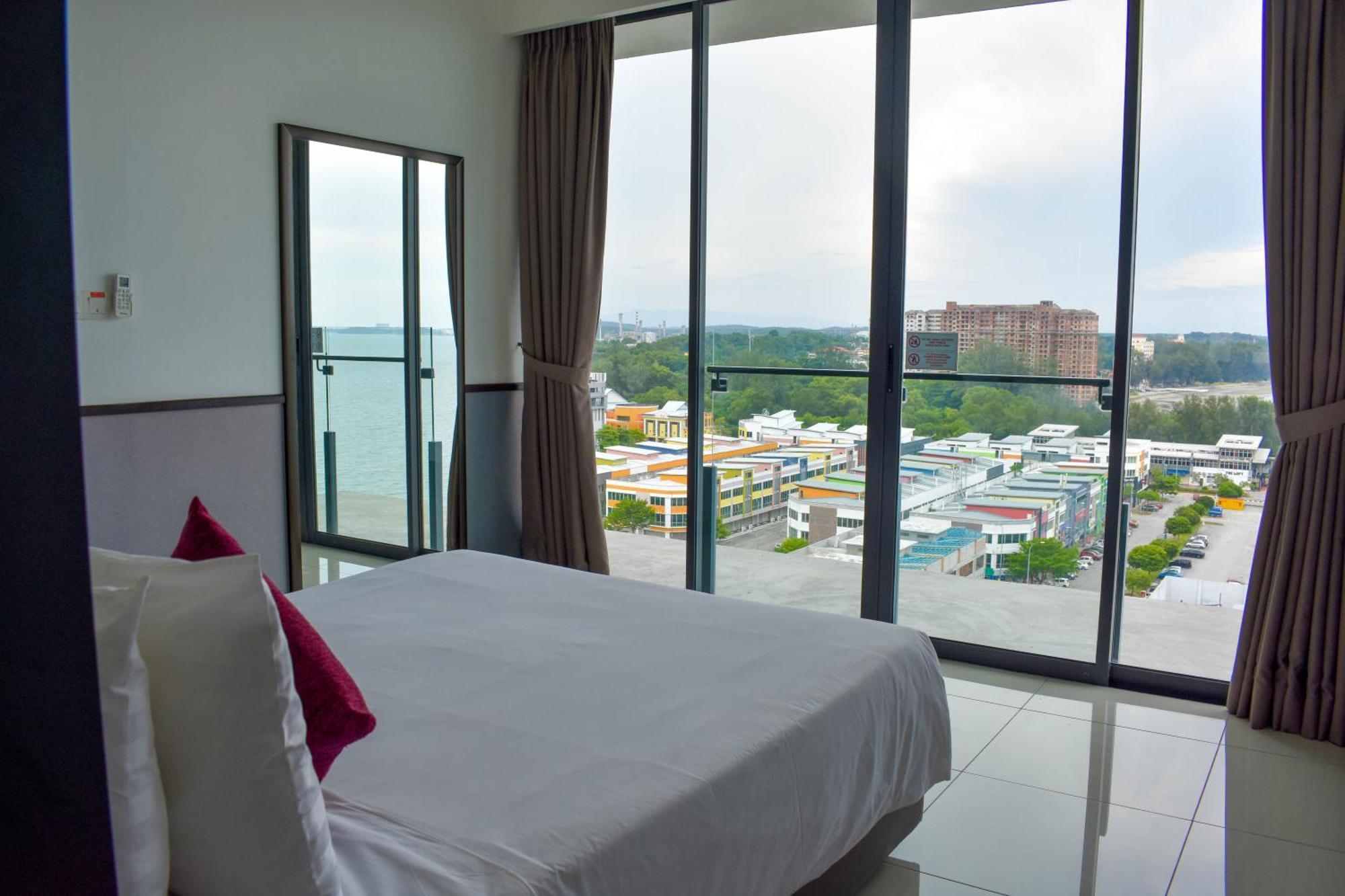 D'Wharf Hotel & Serviced Residence Port Dickson Exterior foto