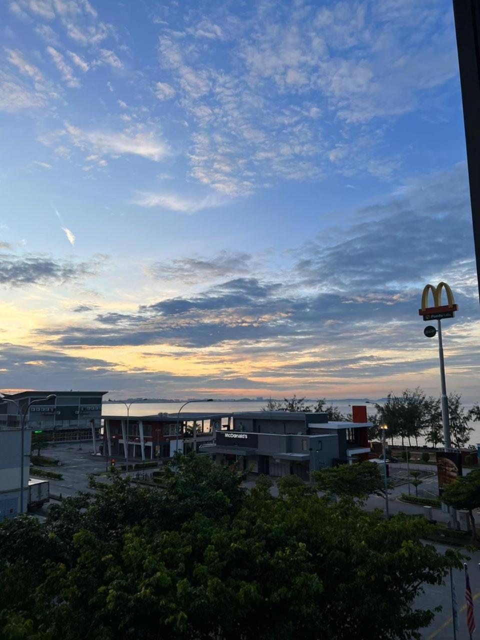 D'Wharf Hotel & Serviced Residence Port Dickson Exterior foto