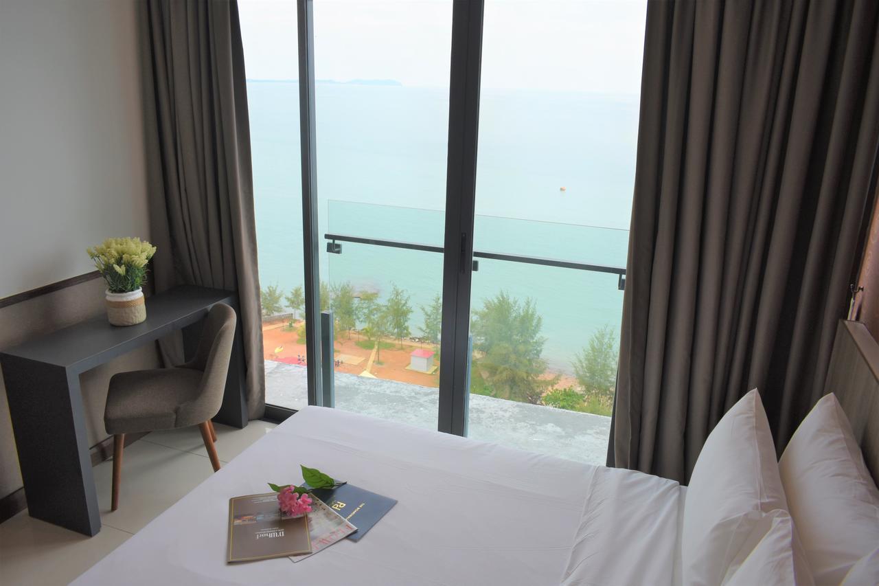 D'Wharf Hotel & Serviced Residence Port Dickson Exterior foto